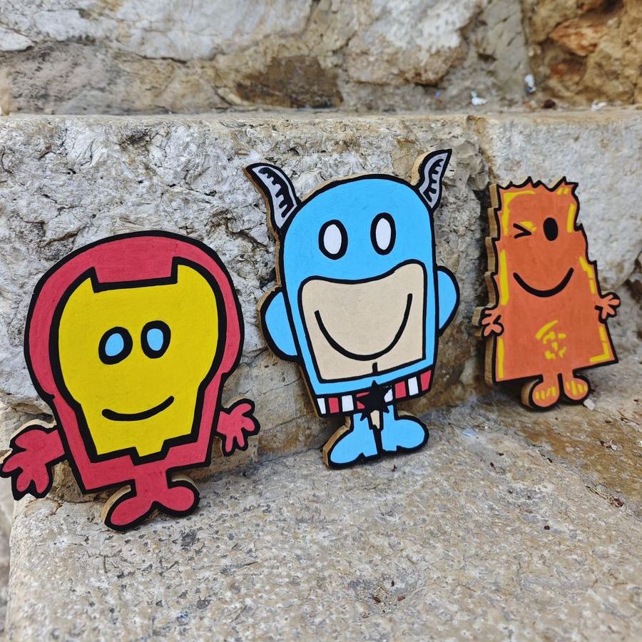 Personnages Marvel en bois